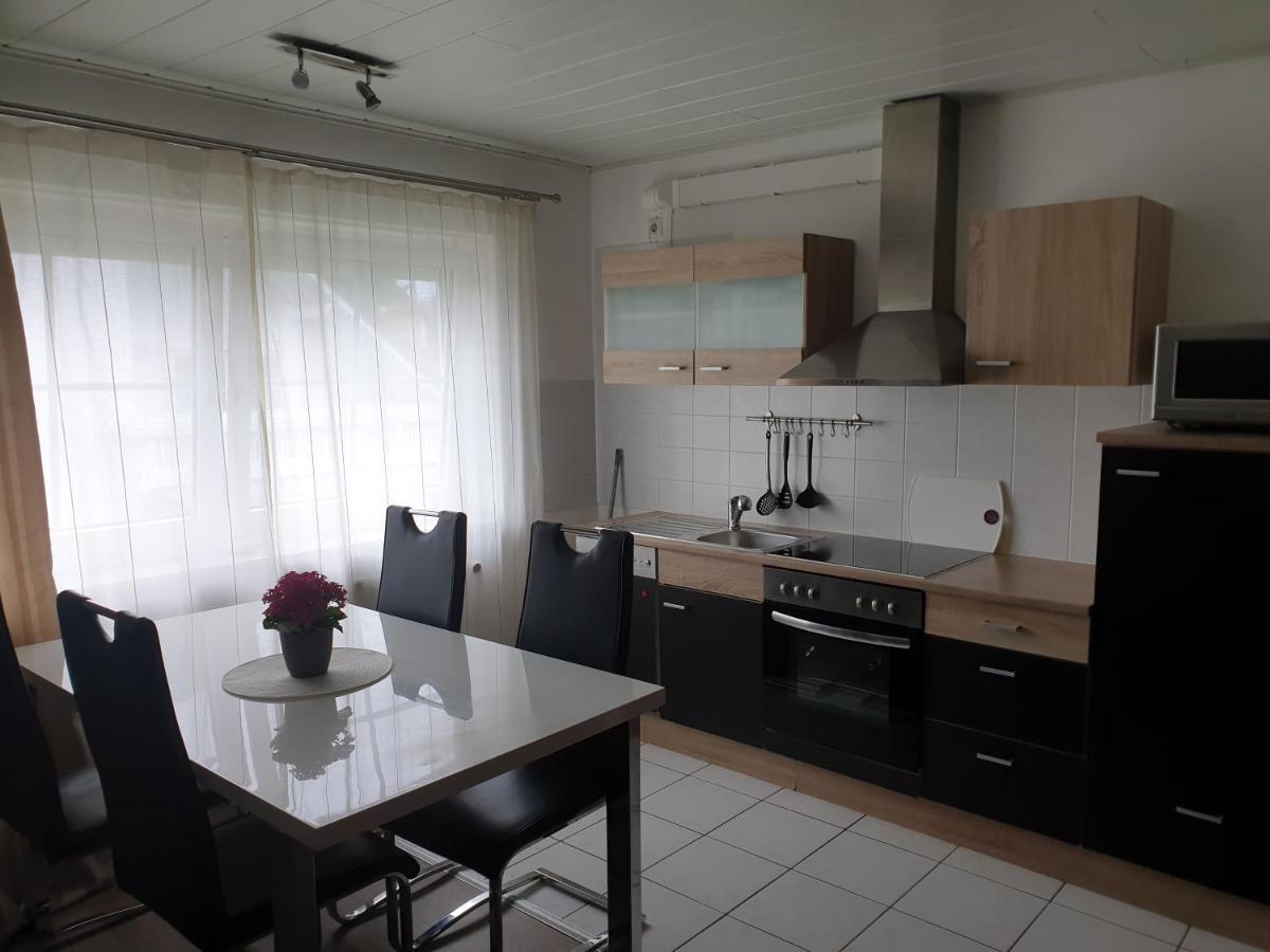 Lindner Ferienwohnungen Und Doppelzimmer フィヒテルベルク エクステリア 写真