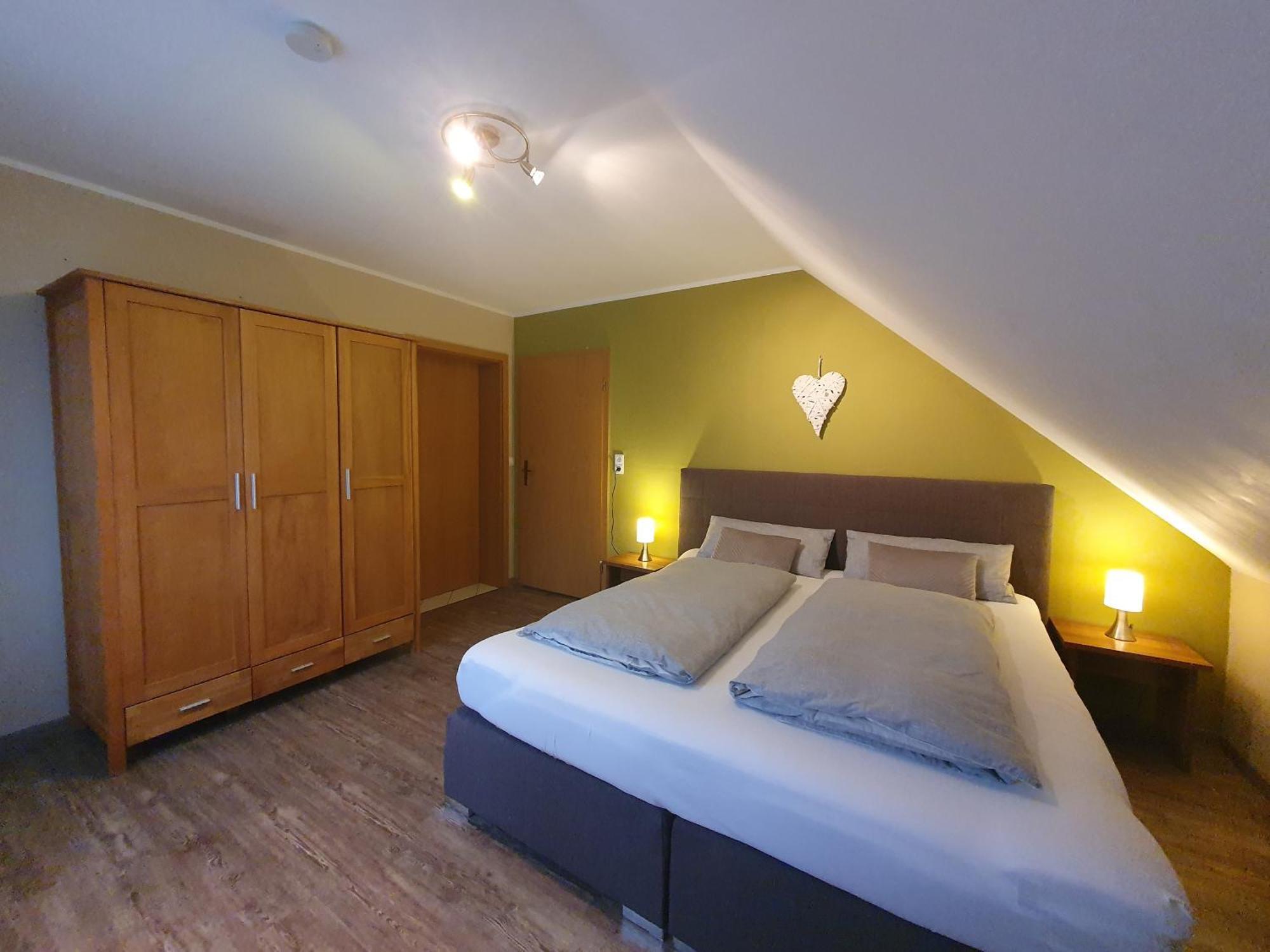 Lindner Ferienwohnungen Und Doppelzimmer フィヒテルベルク エクステリア 写真